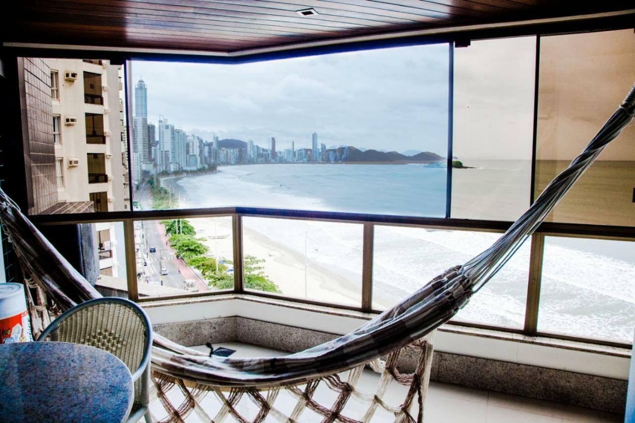 Apto Frente Mar Bal Camboriu Pe Na Areia Fantastica E Encantadora Vista Mar Balneario Camboriu Bagian luar foto